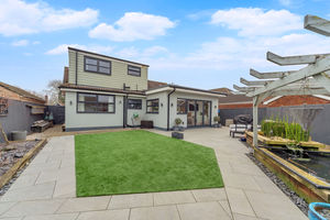 Photo 30- click for photo gallery